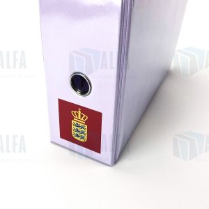 Ojillo en lomo sobre carpeta registrador plástico Vinil